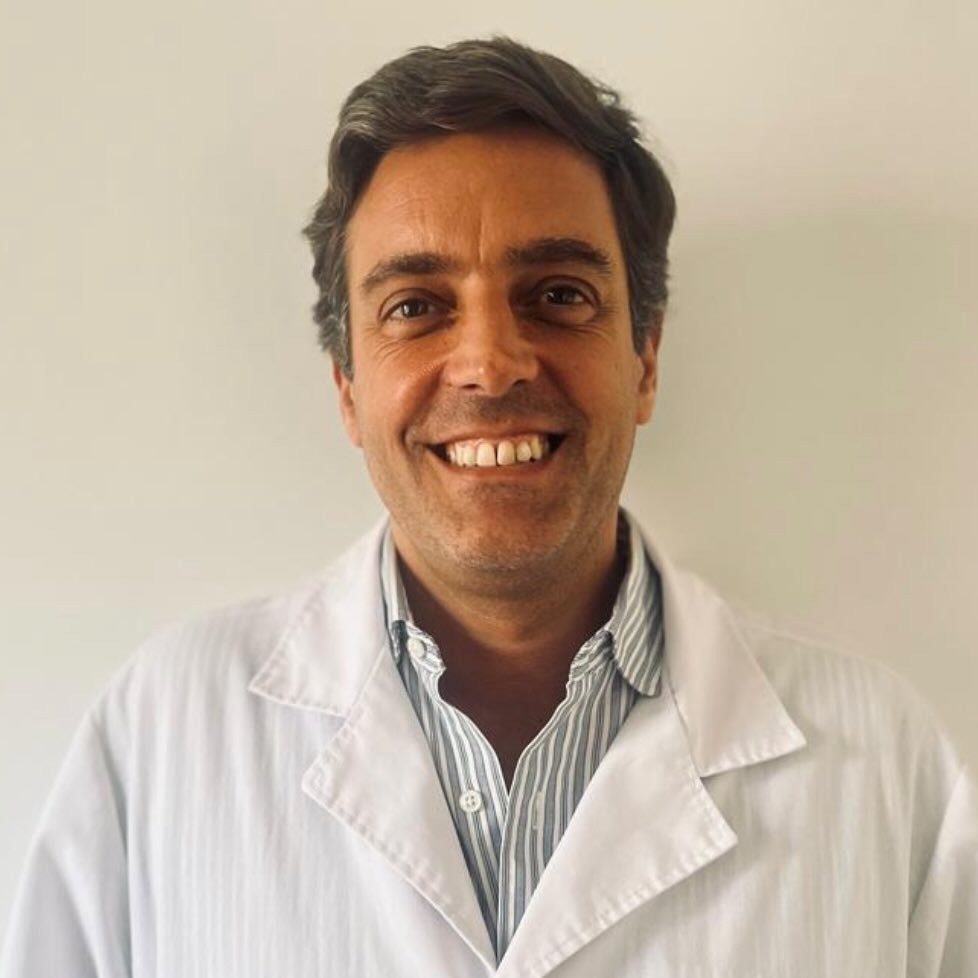 Dr. Sebastián Pérez Junqueira